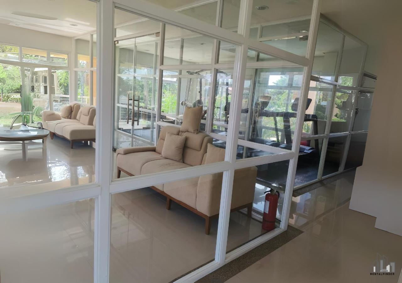 Palawan Modern Living In A Thoughtfully Designed Staycation Near Airport - B1 5Kunzite Puerto Princesa Eksteriør billede